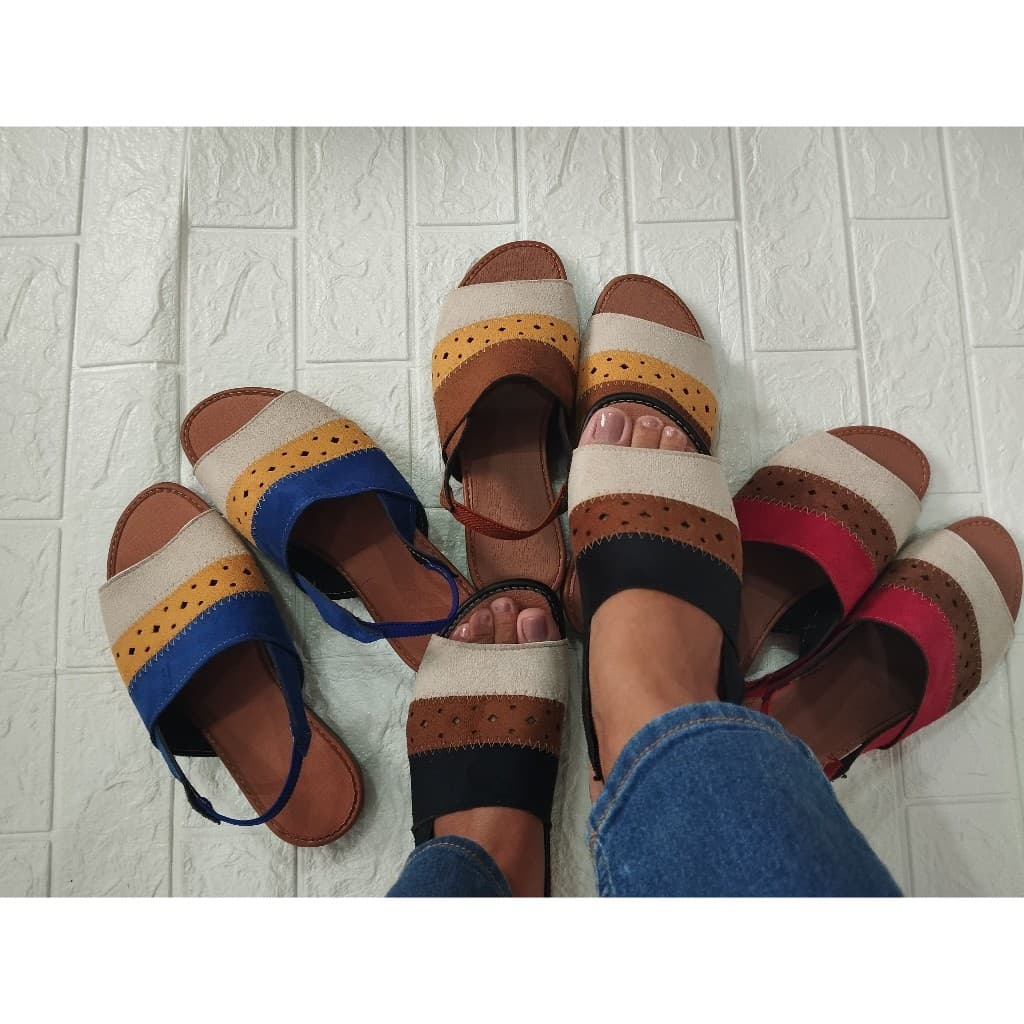 Rasteirinha plana tricolor cal莽a f谩cil em camur莽a suede - Adulto at茅 o n潞 43 e infantil