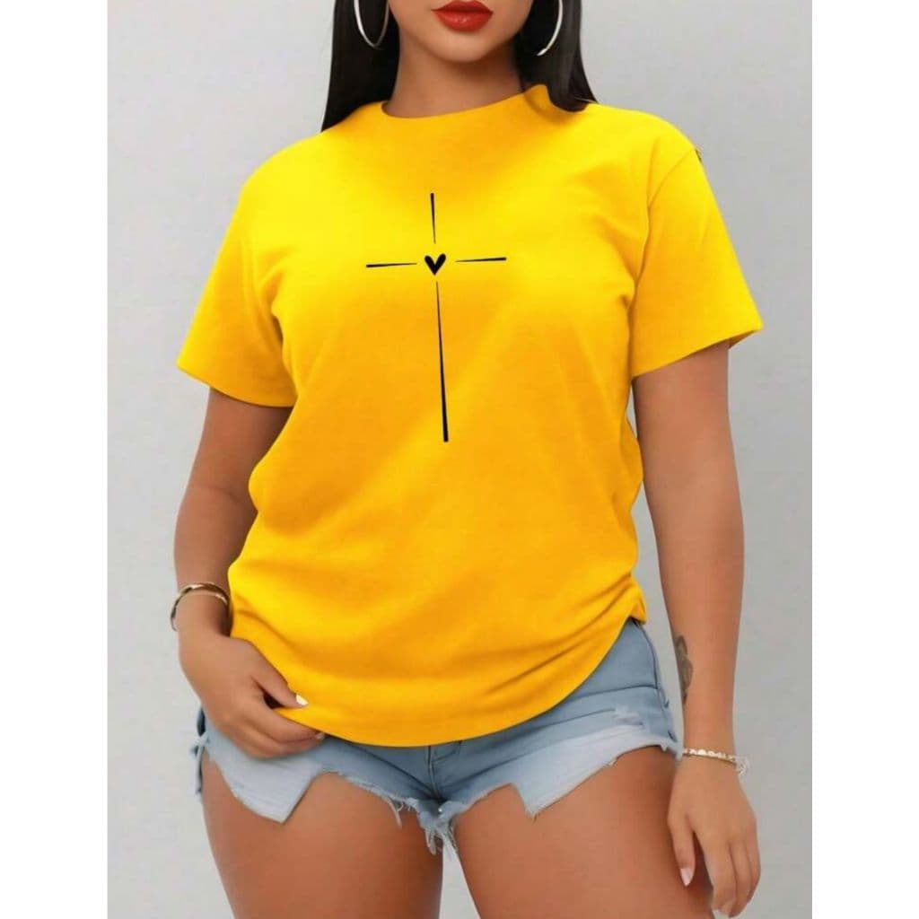 Camiseta  Feminina CORAÇAO CRUZ Casual  De Manga Curta