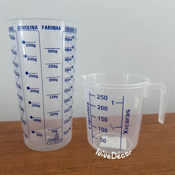 Kit Copo Medidor Plástico 500 ml e Jarra Medidora 250 ml em Plástico Transparente
