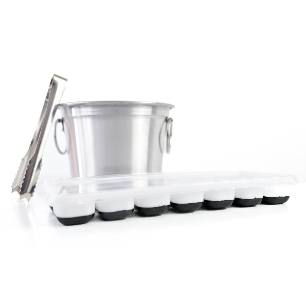 Kit Pegador De Gelo+ Mini Balde + Brinde Uma Forminha Com Base De Silicone E tampa Em Plástico