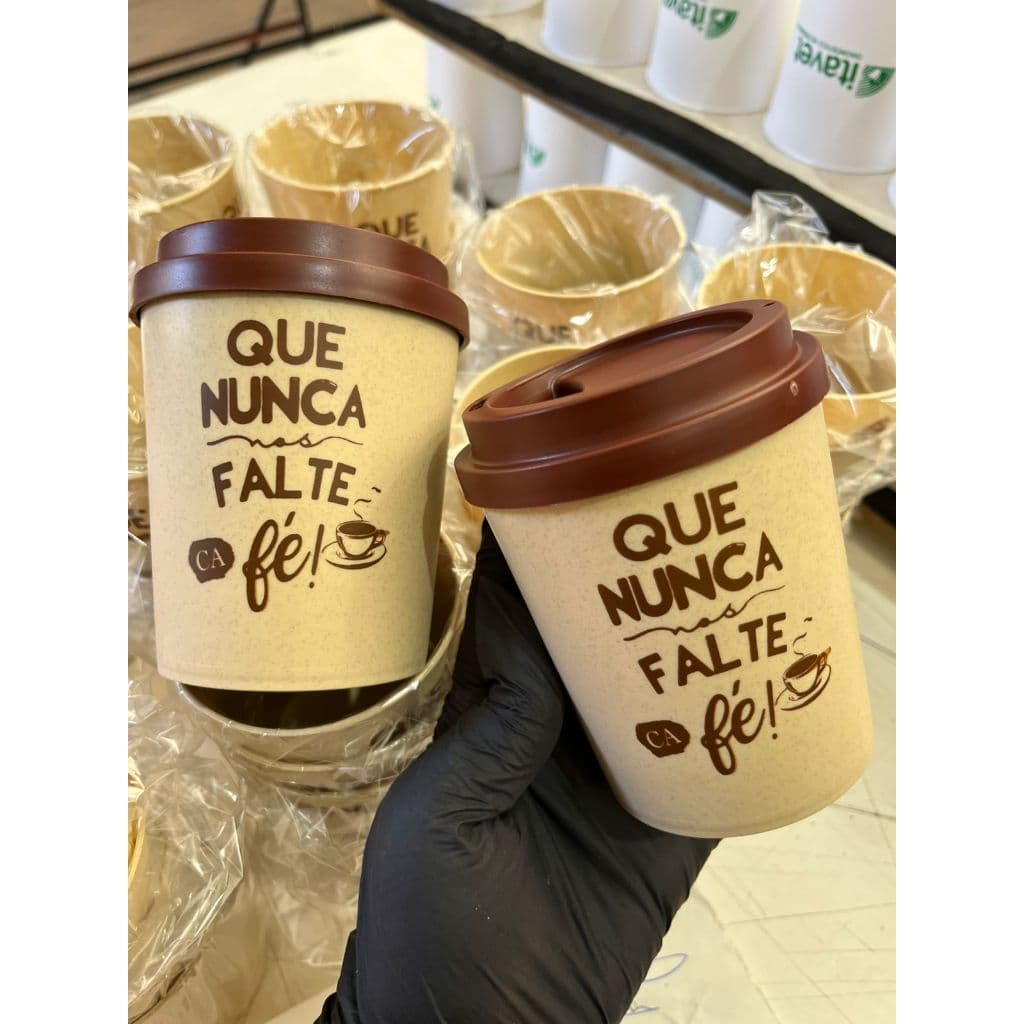 Kit 100 Copos Eco Sustentável Personalizado 350ml com Tampa Bucks
