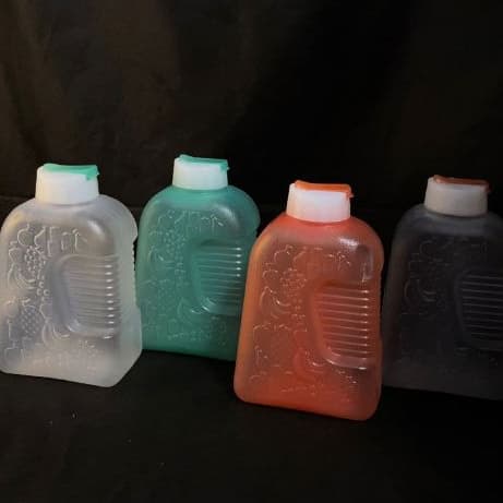Kit com 3 Garrafas De Água Frutas Plástica 1.400ml