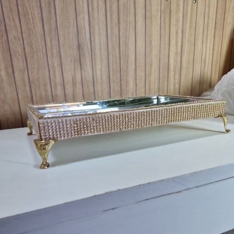 Bandejas espelhado acabamento strass dourado  Primeira Linha 27x17