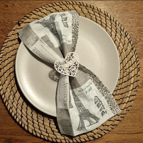 Porta Guardanapos Coração Decorativo - Decoração de Mesa Perfeito para Jantar e Eventos - Anel