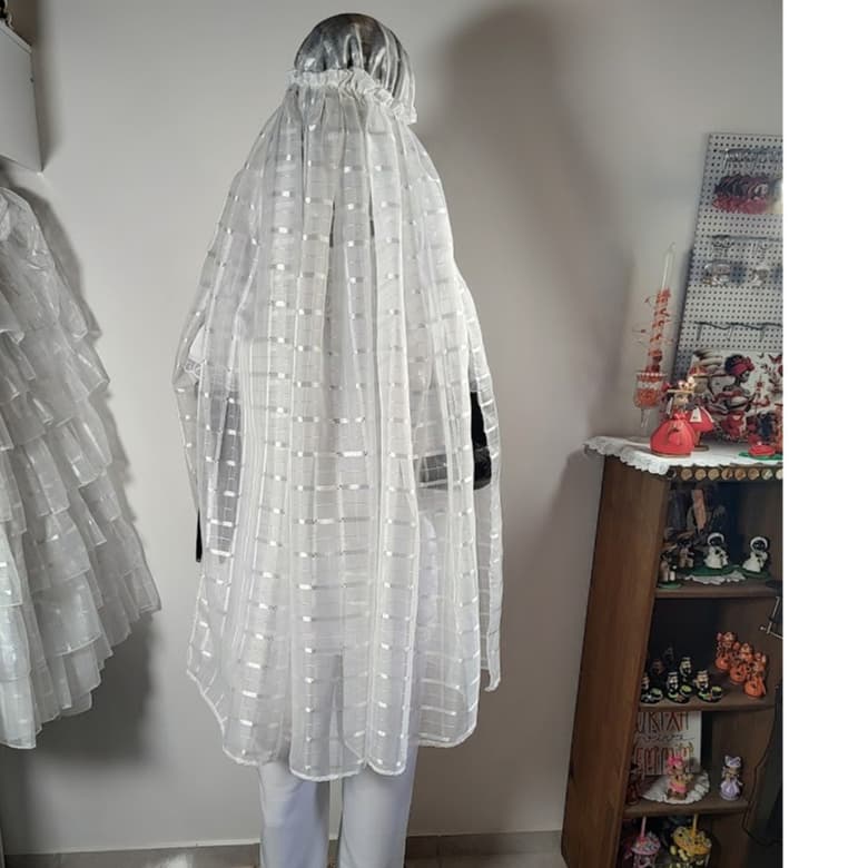 Véu de Obaluaê de Voal Quadriculado Off White Umbanda/Candomblé