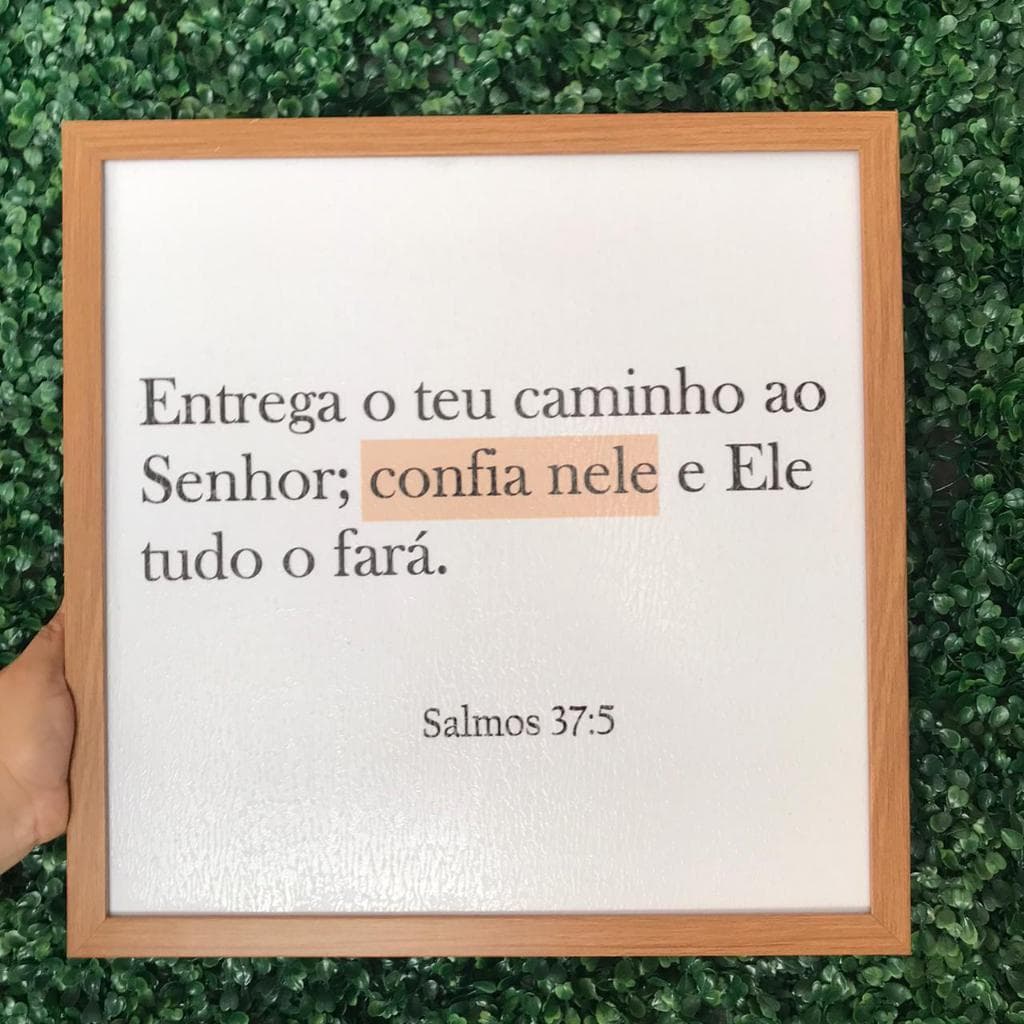 Quadro decorativo cobre caixa de luz com moldura 53x53 Entrega o teu caminho sala/quarto/cozinha/decoração/parede