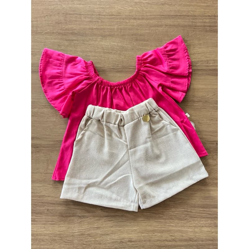 Conjunto infantil menina verão com short  em linho e blusa batinha