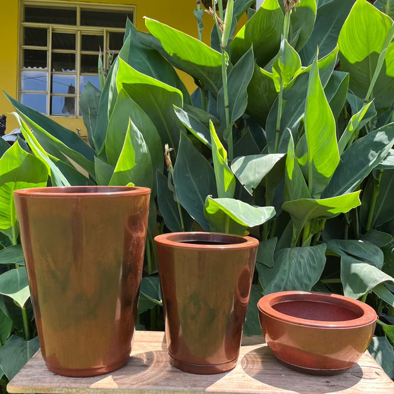 Vasos Plantas Polietileno Kitcom 3 Coluna Redonda Marmorizada 1,2 e Bacia Marmorizada 1 com Prato Coletor