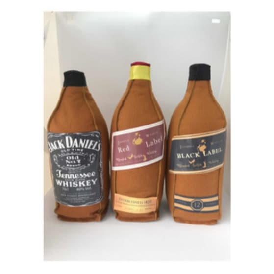 1 Garrafa Wisky / Bomba hora Do noivo.