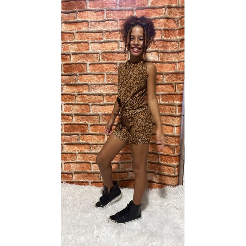 Conjunto Oncinha Top e Shorts Kids – Estilo e Conforto! 🐆✨