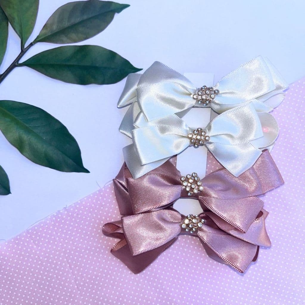 Kit com 4 Bico de Pato para cabelo. 2 pares de bico de pato menina com strass