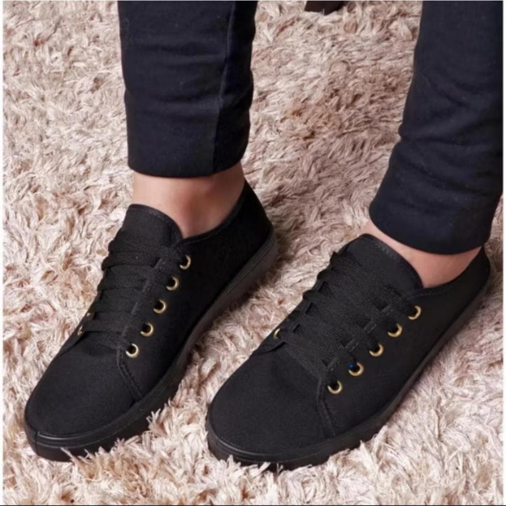 Tenis casual feminino/masculino solado preto