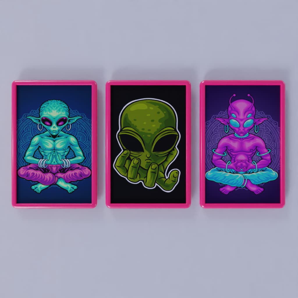 Kit 3 Quadros Decorativos – Tema ET | Decoração de Parede TAMANHO 30X20CM