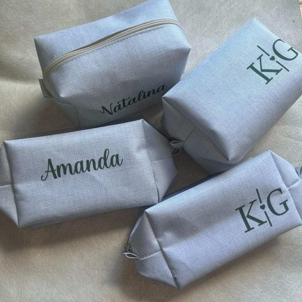 Necessaire Box M personalizada com nome e iniciais, casamneto, madrinha, padrinho, lembrancinha.
