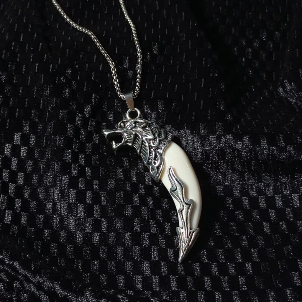 Colar Aço Inox Pingente Tribal Dente De Lobo Exclusivo