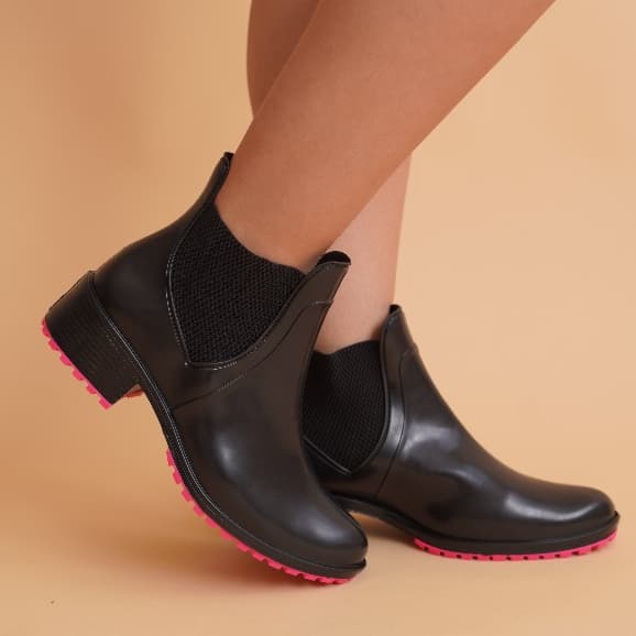 Bota Galocha Feminina Injetada em PVC e com Palmilha Confortável em Diversas Cores