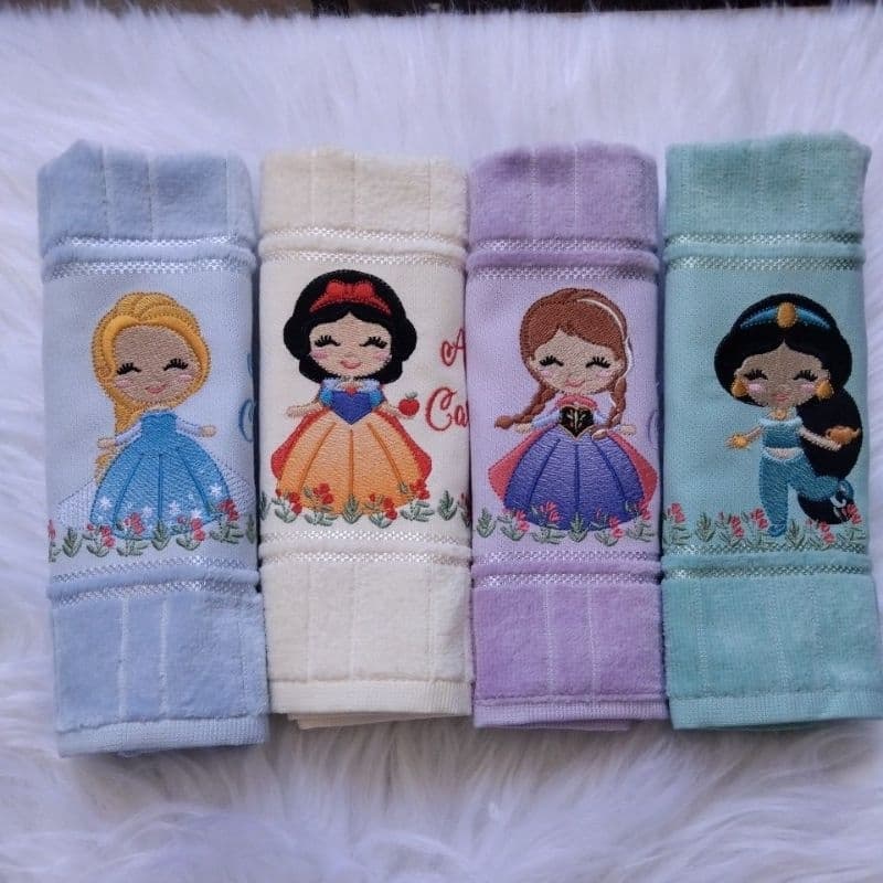 kit 4 toalhas de boca personalizada tema princesas