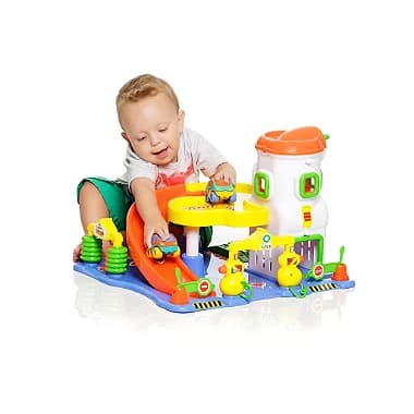 Posto de Brinquedo Car Center com 2 Carrinhos Tateti