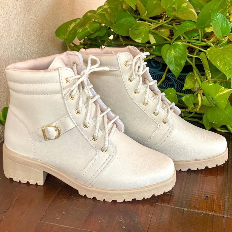 Coturno Cano Curto Tratorado Bota Feminina Salto Confortável Tendência R
