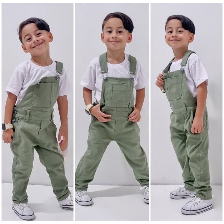 Jardineira Calça Jeans Menino 2 ao 8