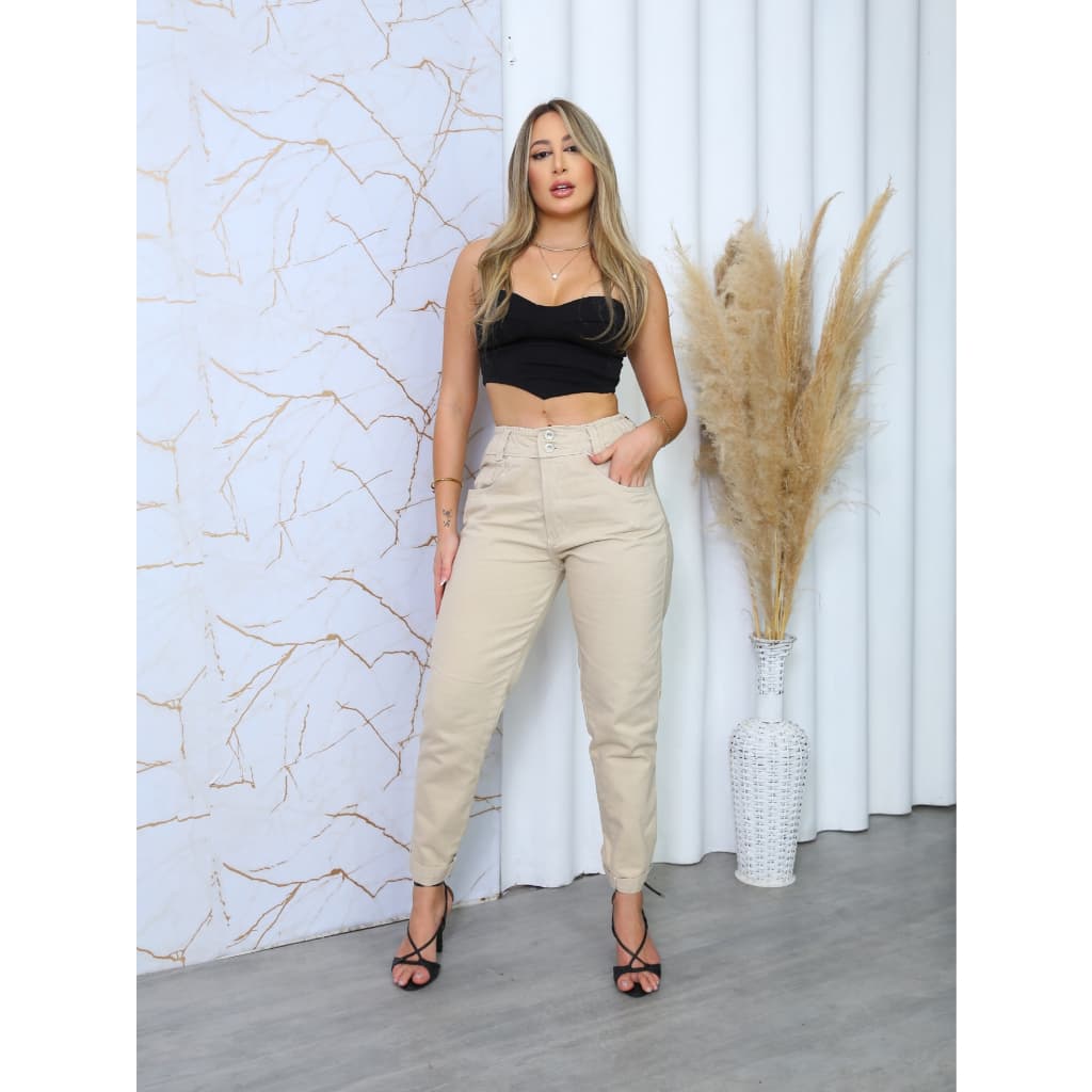 Calça Jeans Feminina Bege Cintura Alta Elástico Cós Ajustada Corpo Estilo Confortável Elegante