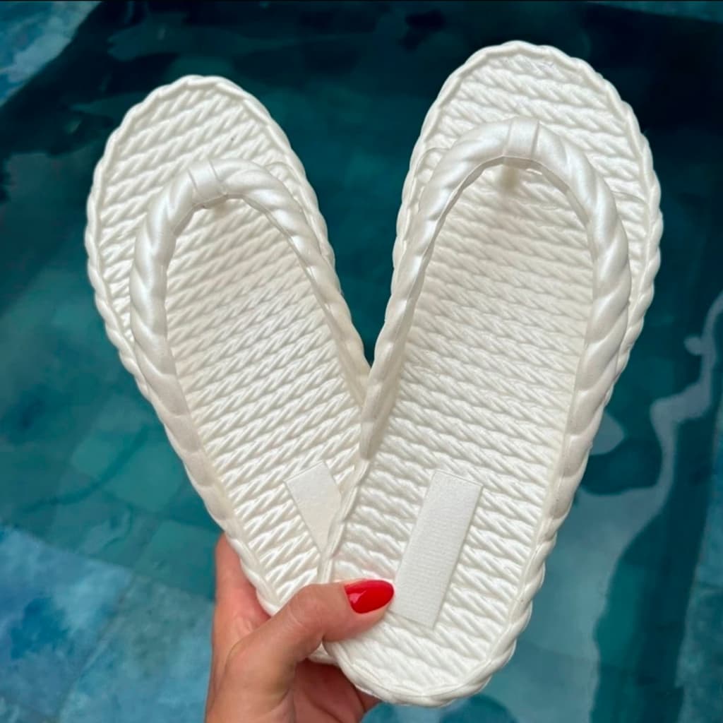Chinelo 2 Tiras Perolado Nuvem em EVA Antiderrapante Pscina Praia Banho Verão Dia a Dia