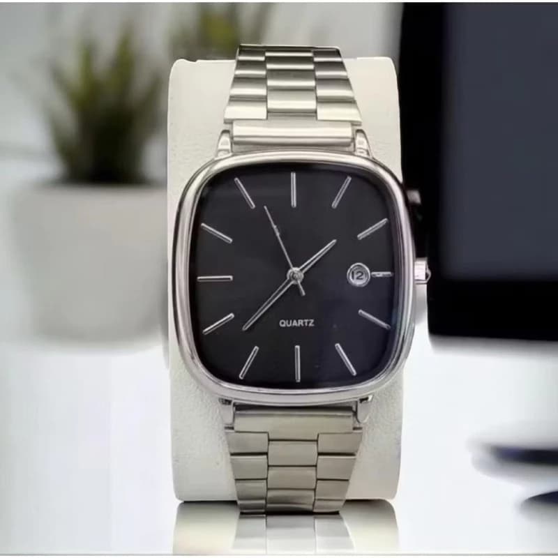 Relógio Feminino Vintage Médio Quadrado Delicado Moda Mulher Pulseira em Aço