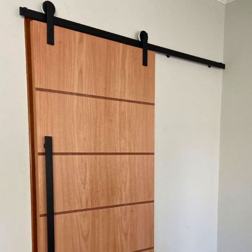 Kit Para Porta de Correr Roldana Aparente Em Alumínio Preto Fosco
