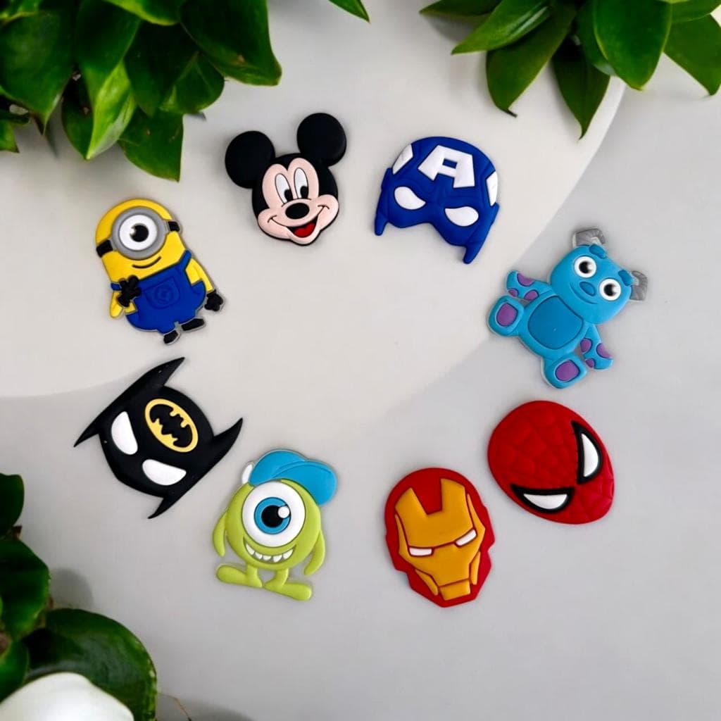 Kit 6/8/4/5 peças Personagens Bótons/Pins para Personalizar Babuches Acessórios Diversos Adulto e Infantil Moderno