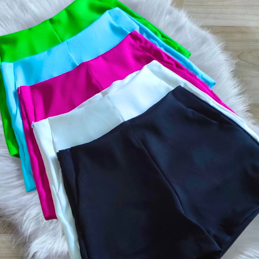 Short Alfaiataria Feminino Social Cintura Alta Com Bolso e Zíper na Lateral