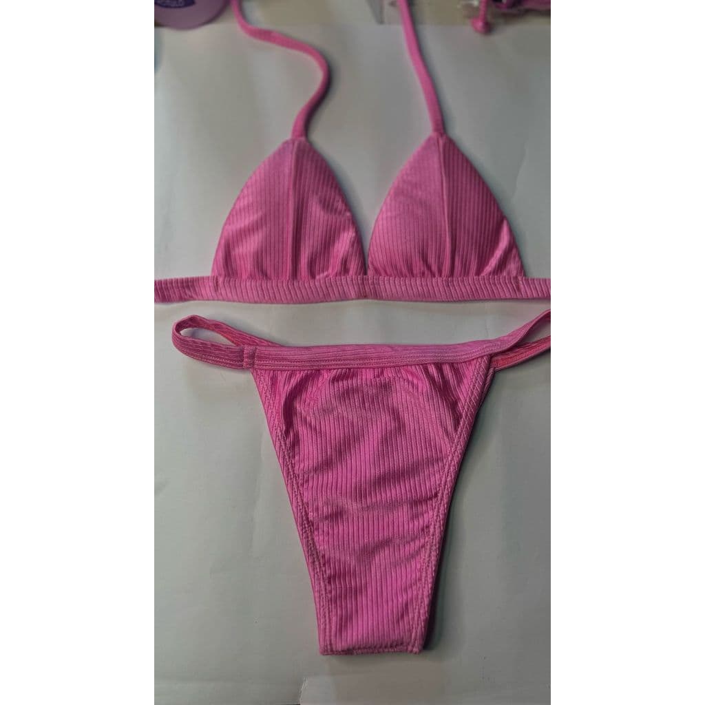 Biquíni Rosa chiclete Tecido Eden – Conjunto Moda Praia Feminino –  – Modelo Cortininha com Ajuste