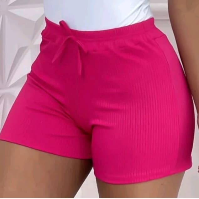 SHORT CURTO FEMINONO CANELADO CORES NEON TENDENCIA