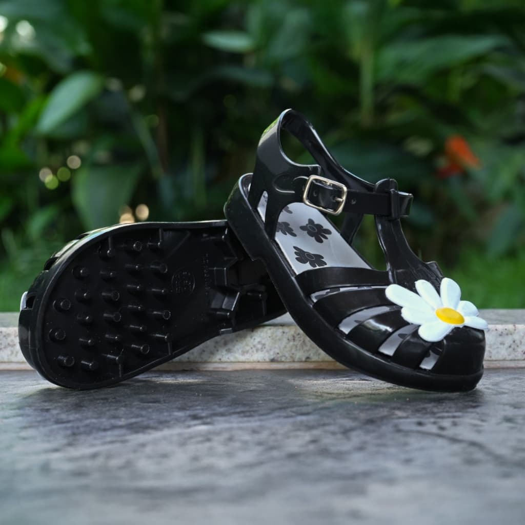 Sandália Infantil Menina Casual Luxo com Laço e Coração - Super Confortável e Qualidade Premium