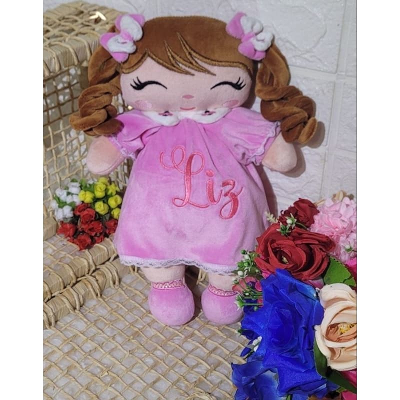 boneca metto cacheada personalizada com nome