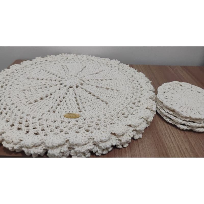 Souplast em croche/ jogo americano/ mesa posta/Sousplat de Crochê 41 cm/Kit/Mesa Posta Artesanal em Fio de Algodão