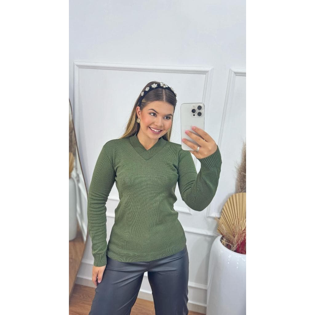 Blusa de Frio Lisa Básica Feminina Suéter Tricot Elastano Manga Longa Decote V Moda Inverno