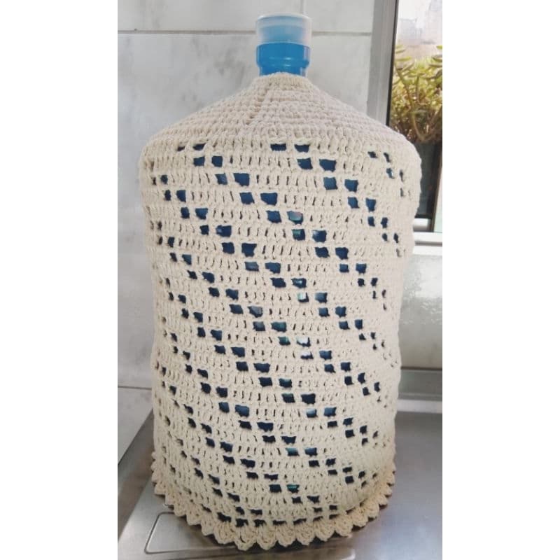 Capa para galão de água em crochê./capa de galão de 20 litros.