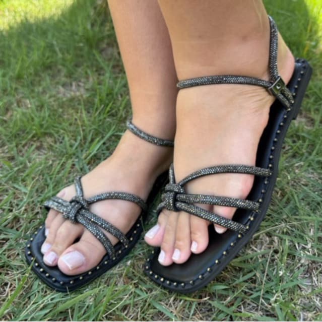 Sandália Feminina Rasteira Flat Rasteirinha Estilo Conforto Lançamento Brilho Dia a Dia