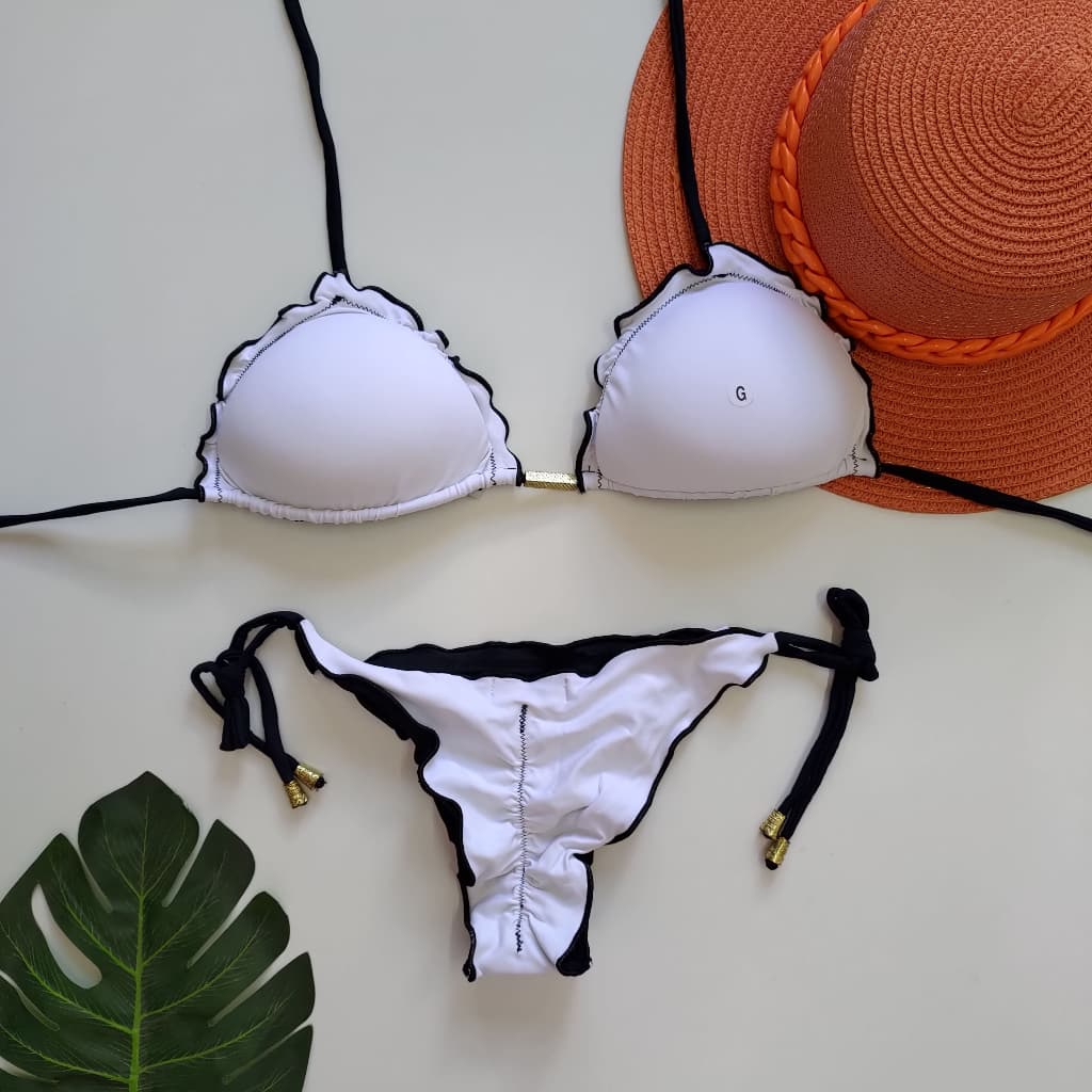Biquini cortininha com bojo  frufru levanta bumbum