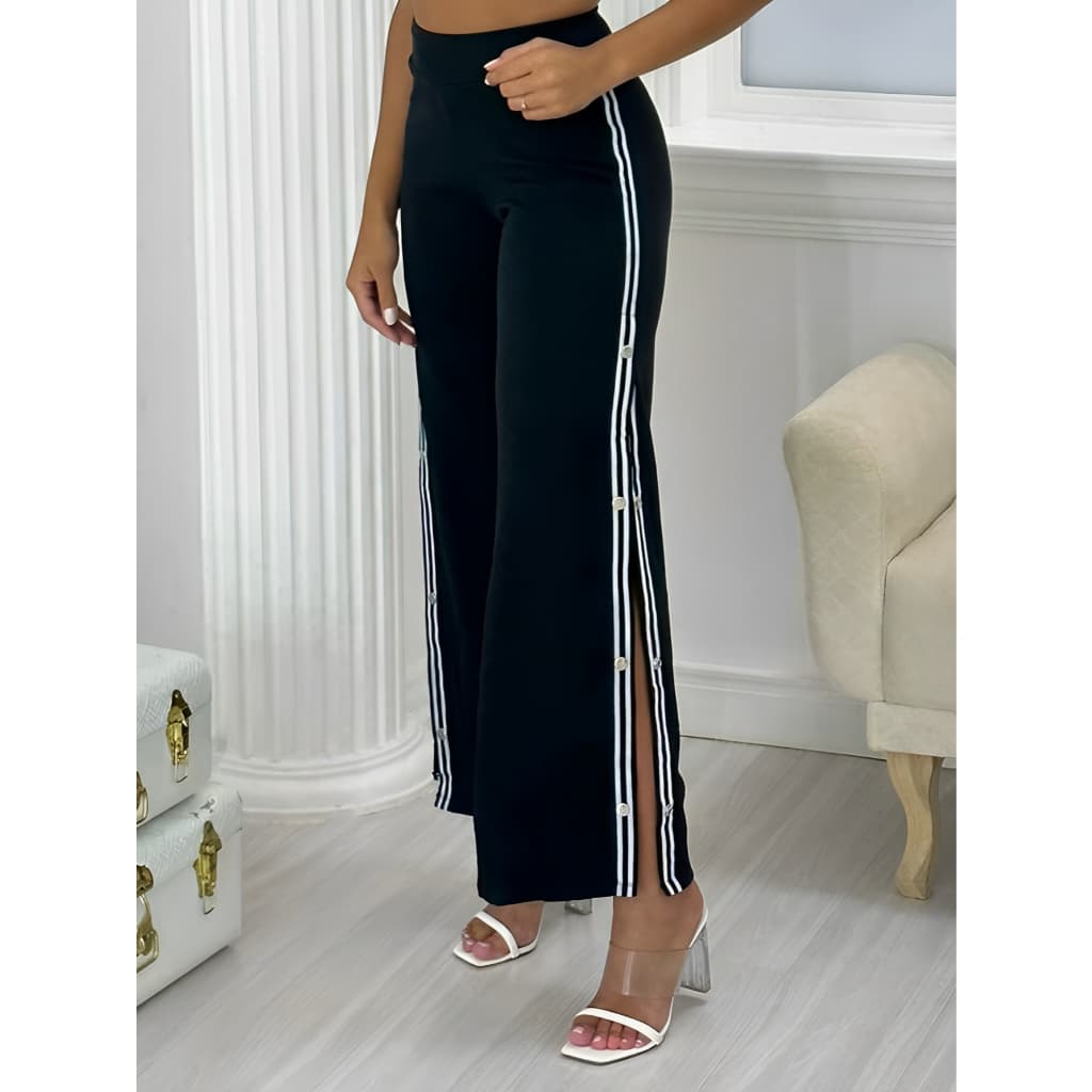 Calça Pantalona Com Fendas Laterais Com Listras