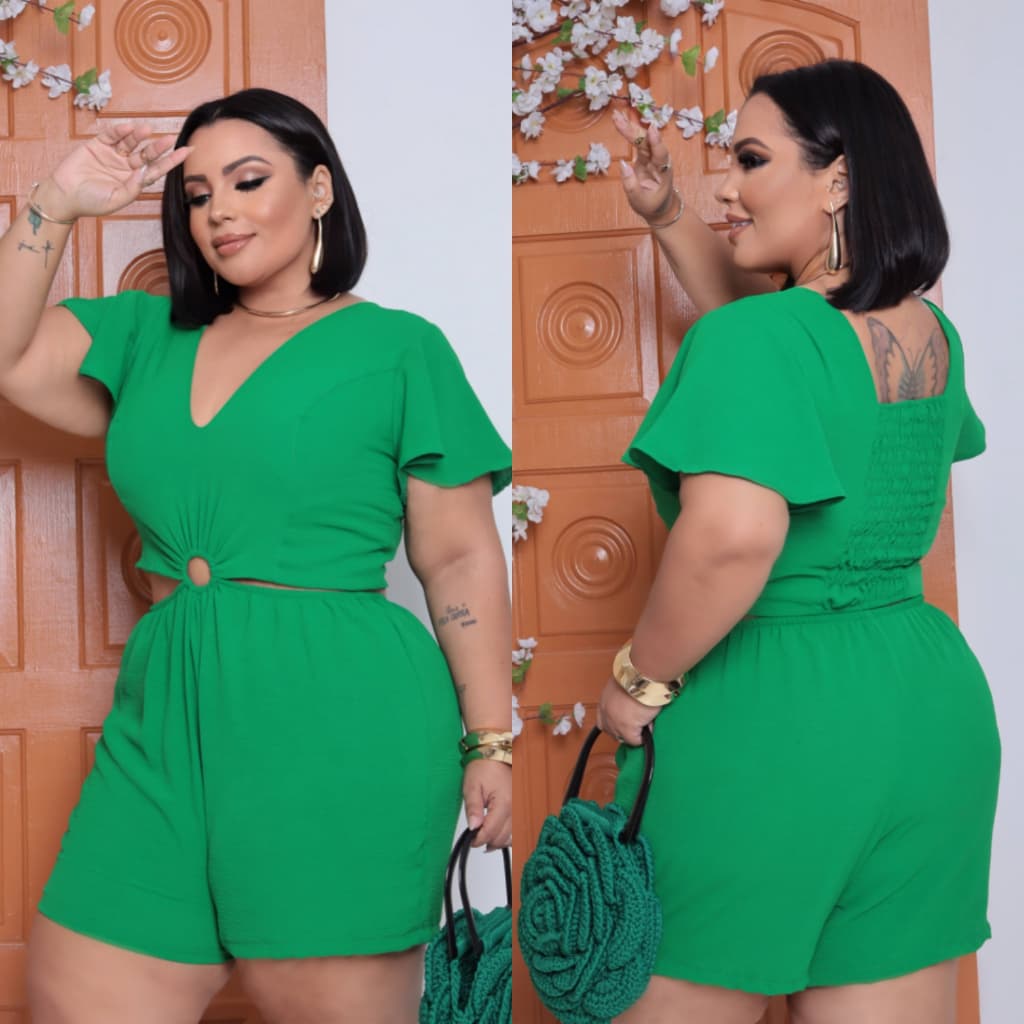 Macaquinho Feminino Curto Forrado Tecido Duna com Argola, Decote e Elastex nas Costas Moda Plus Size