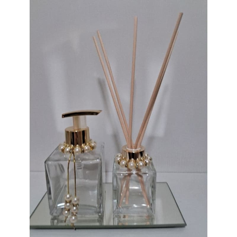 Kit difusor aromatizador com varetas decoradas e saboneteira decorada