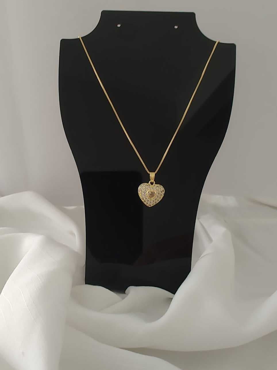 Corrente Veneziana Banhado a ouro Colar Coração Cravejado Folheado