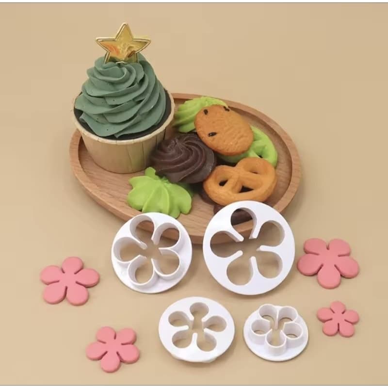 Molde Cortador Flores 4 Peças Pasta Americana Biscuit Fondant