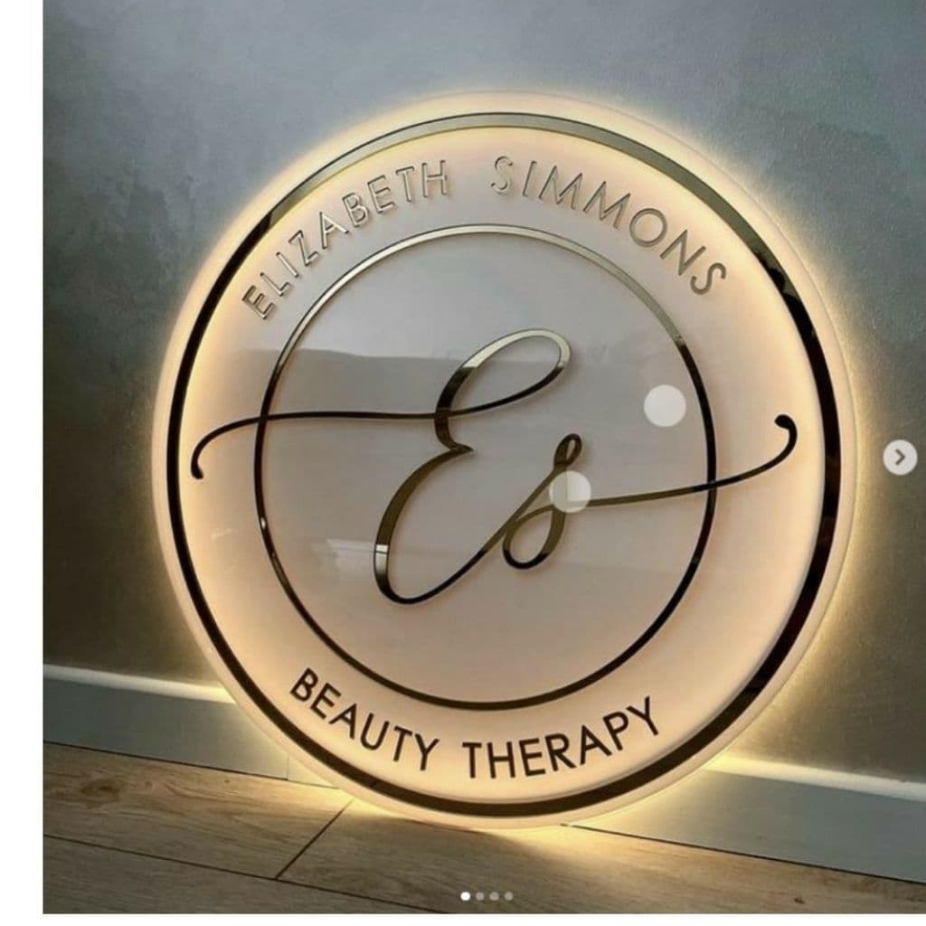 Letreiro Logo em acrílico Espelhado base 2mm