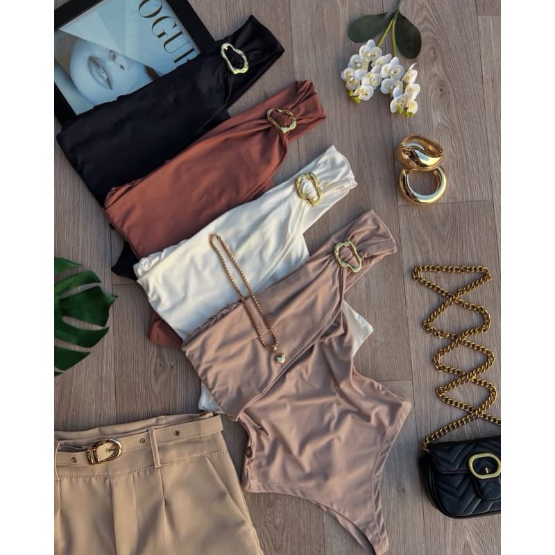 Body Feminino Mula Manca Assimétrica Fivela Orgânica Ombro Só Tendência Boho chic bori bory Suplex Poliamida