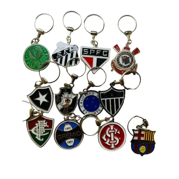 Chaveiro de Escudo de Metal - Times de Futebol Brasileiros e Internacionais - Estilo e Paixão