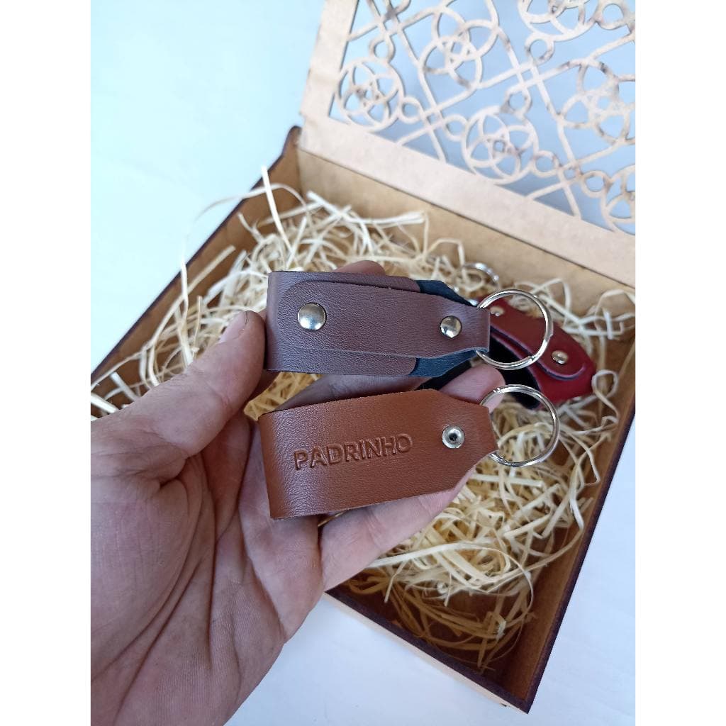 CHAVEIRO  COURO PERSONALIZADO PADRINHO CASAMENTO BRINDES