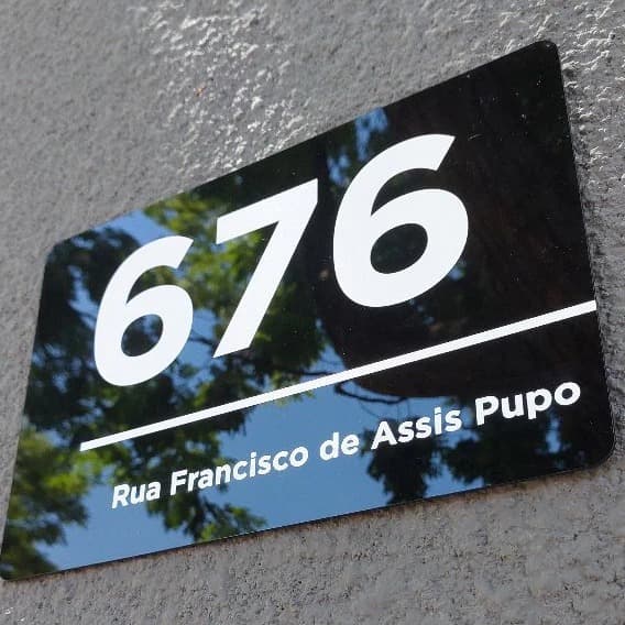 Placa Personalizada Acrílico Preto 2mm 30x20cm Impressão UV Profissional Não Desbota Fácil Instalação