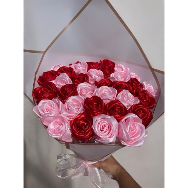 Buquê  de  rosa   eternas